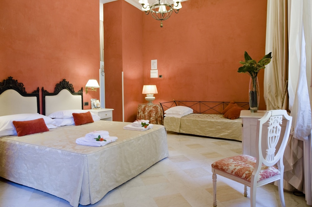Triple Room, Private Bathroom (Rubino) photo 1