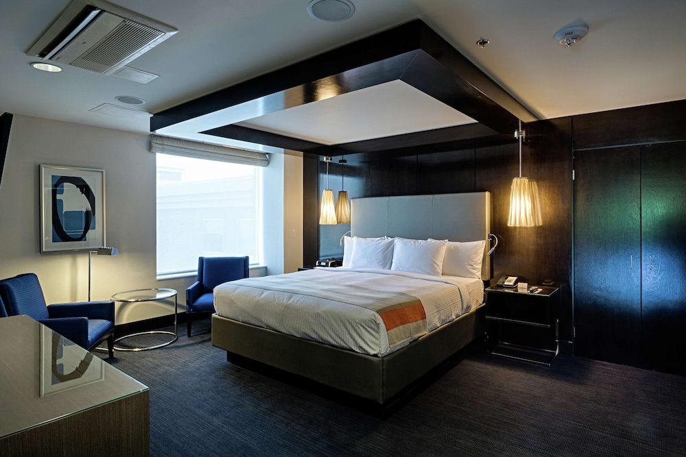 Presidential Suite, 1 King Bed, Non Smoking photo 1