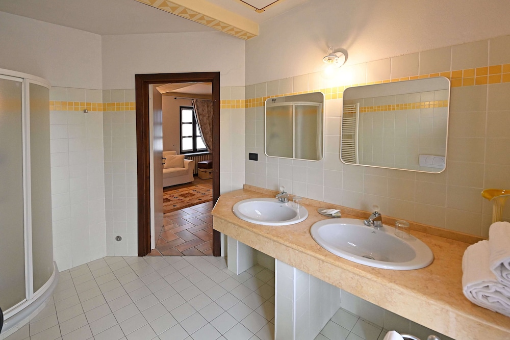 Junior Suite, 1 Bedroom, Garden View photo 2