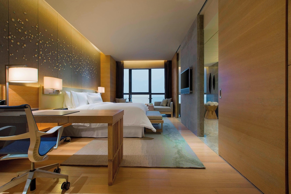 Executive Room, 1 King Bed