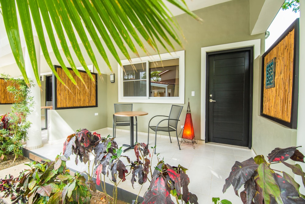 Comfort Room, Multiple Beds, Terrace