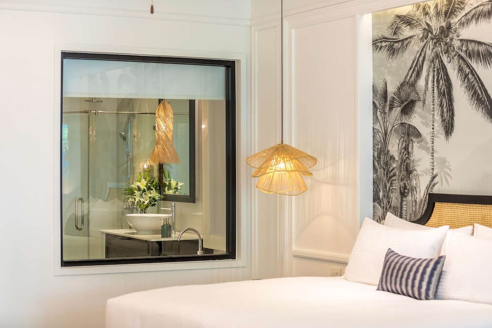 Club Room, 1 King Bed, Terrace (Garden) - Photo 2