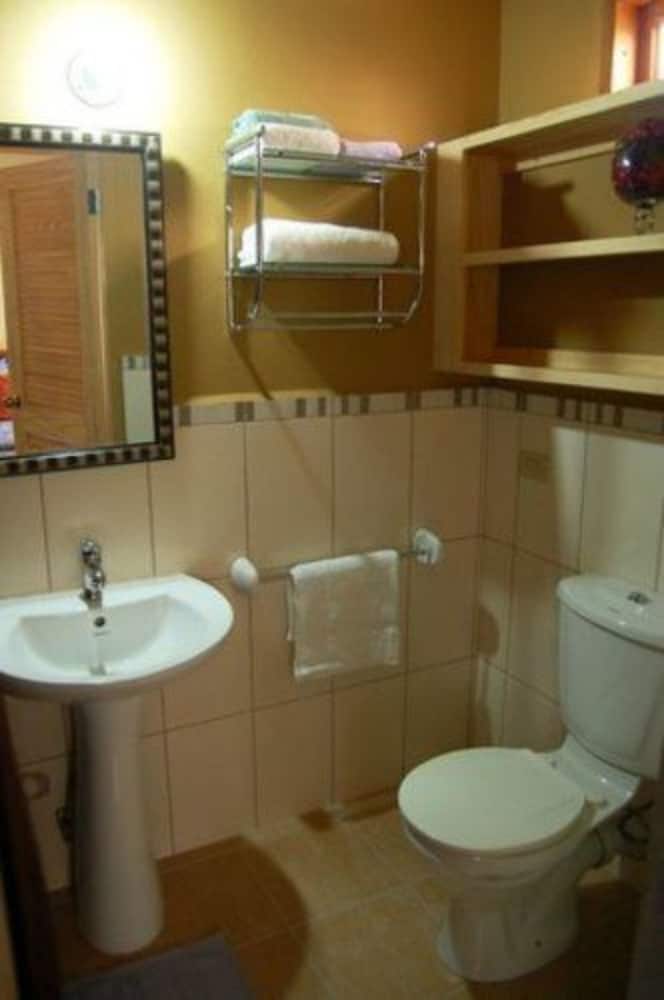 Middle Single Room