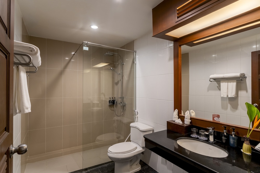 Deluxe Room, 2 Twin Beds, Non Smoking, Garden View - Photo 7