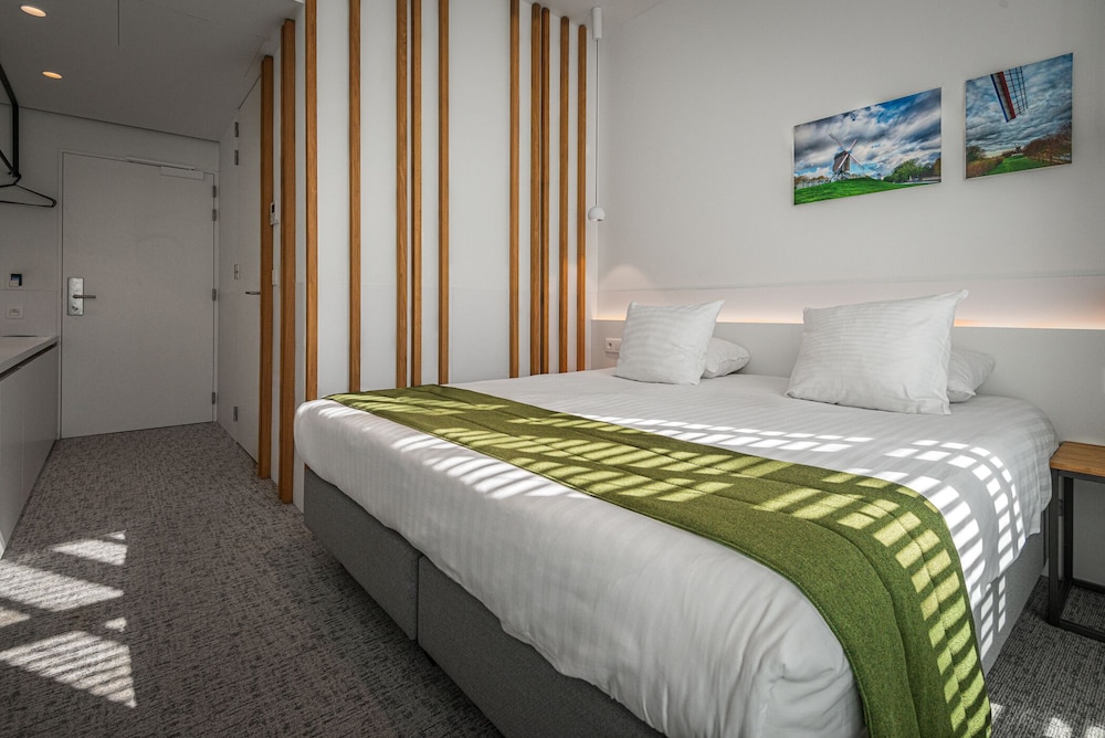 Standard Double or Twin Room - Photo 2