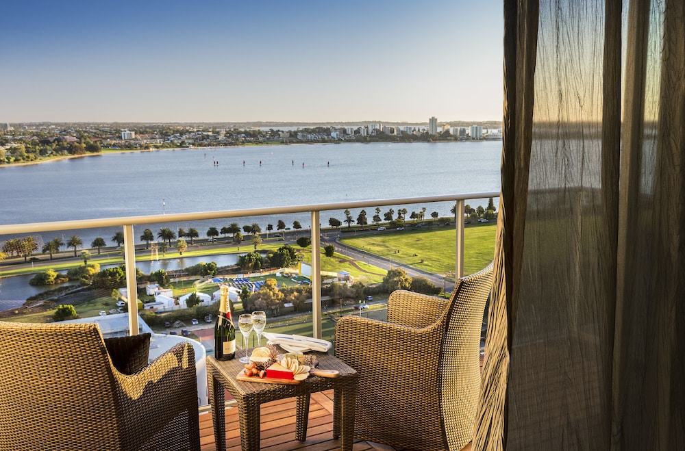 Premier Suite, 2 Bedrooms, Balcony photo 2
