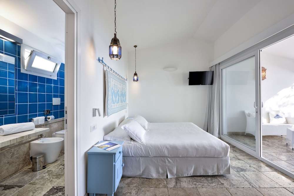 Classic Triple Room - Photo 4