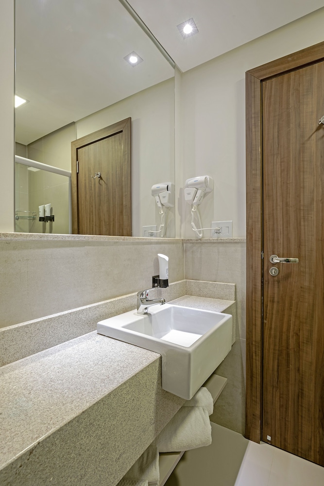 Standard Double Room - Photo 6