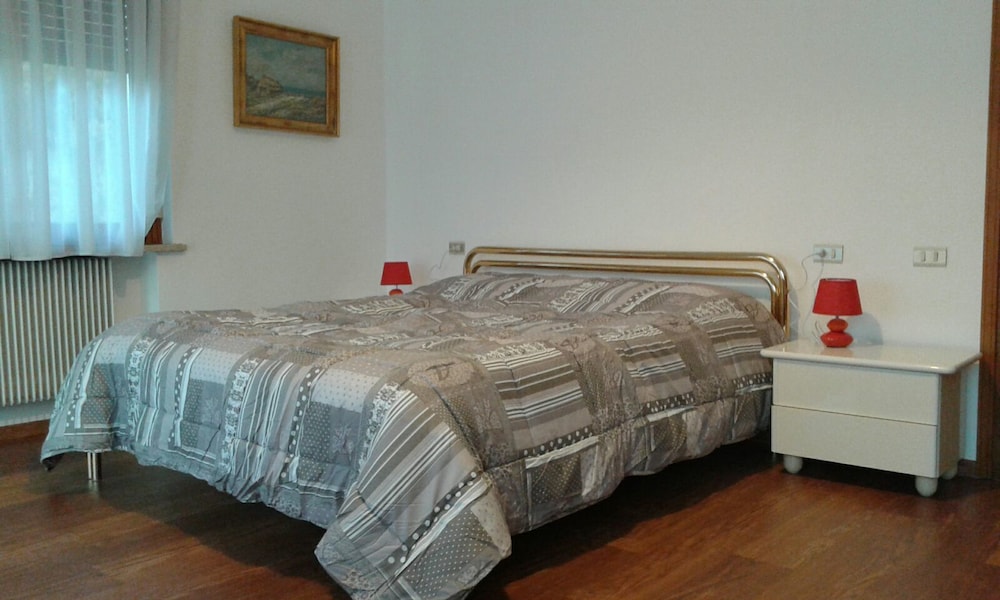 Room, Multiple Beds, Private Bathroom