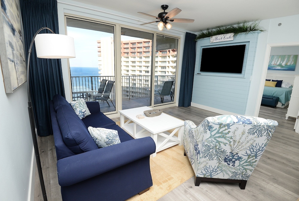Condo, 2 Bedrooms