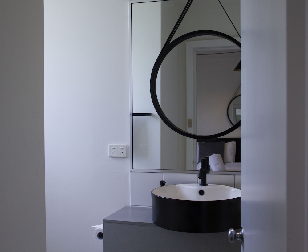 One Bedroom Apartment photo 2