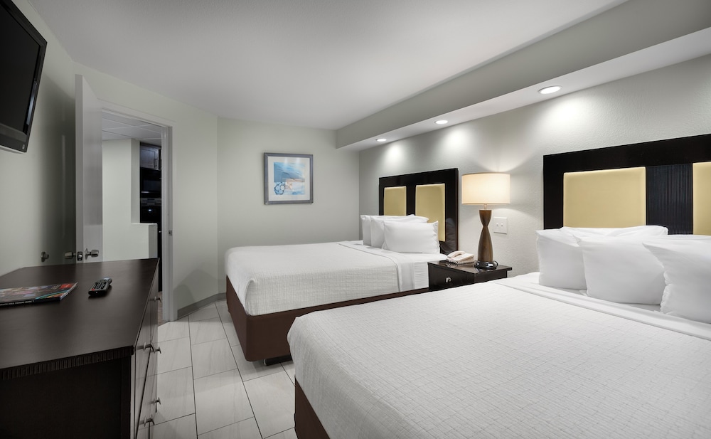 Suite, Partial Ocean View - Photo 2