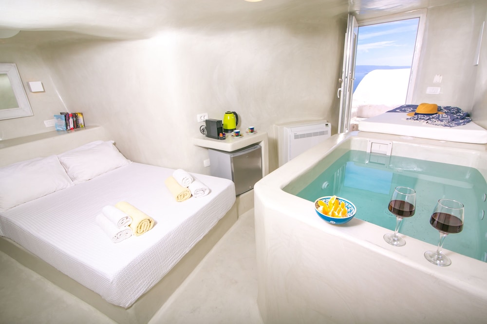 House, 1 Bedroom, Jetted Tub, Sea View (Cave)
