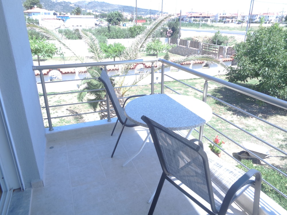 Standard Double Room, 1 Queen Bed, Sea View photo 3