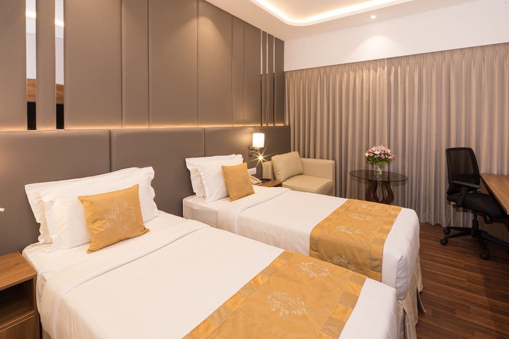 Executive Club Twin Room