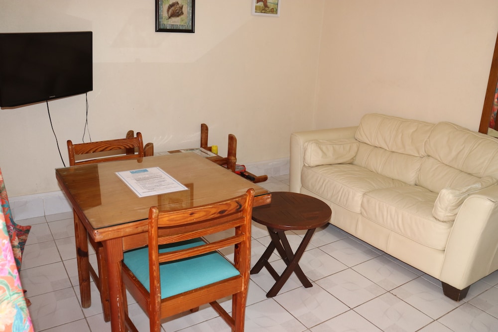 Honeymoon Apartment photo 3