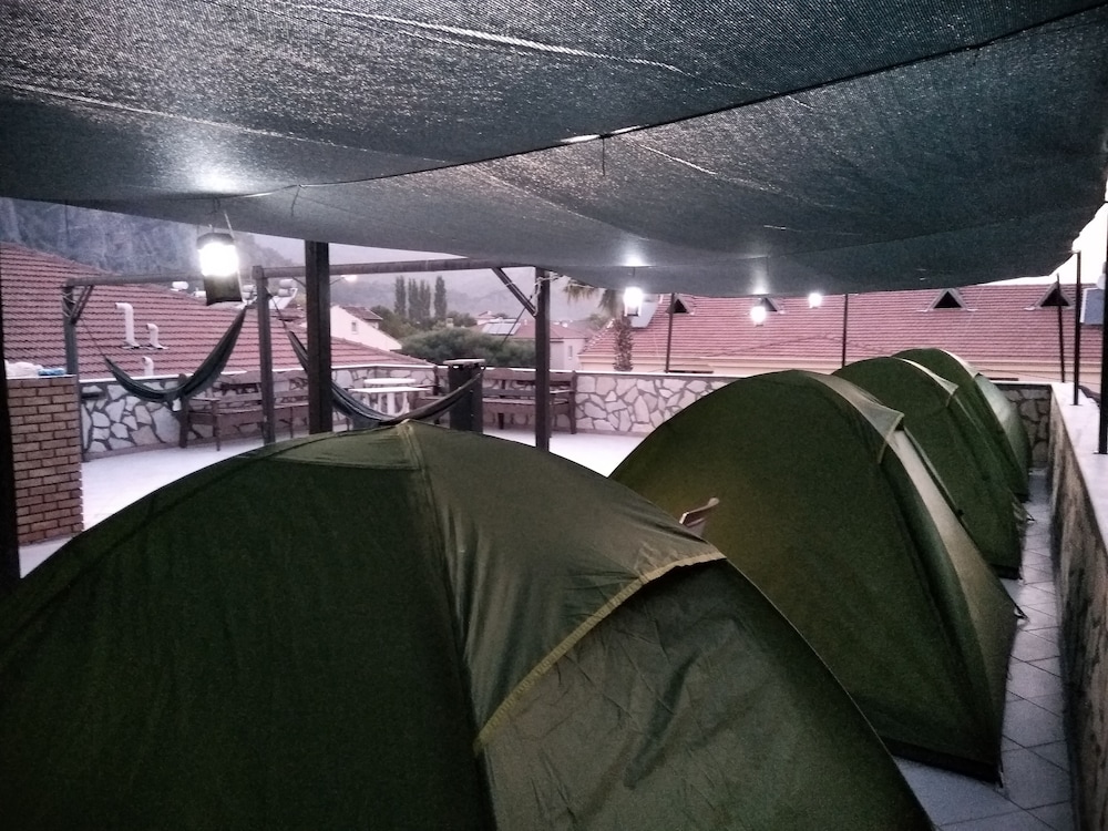 Basic Tent photo 2