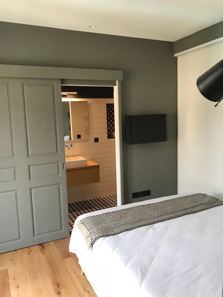 Standard Apartment, Balcony (402) - Photo 9
