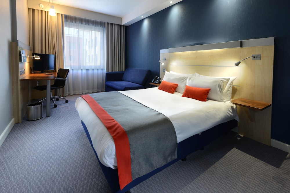 Standard Room, 1 Double Bed with Sofa bed, Accessible photo 2