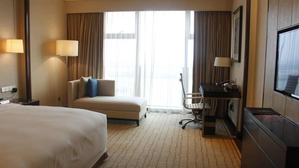Standard Room, Business Lounge Access photo 3