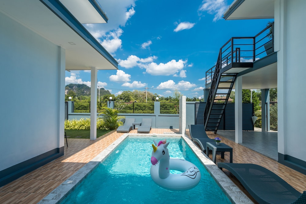 3 Bedroom PoolVilla with Rooftop Terrace photo 3
