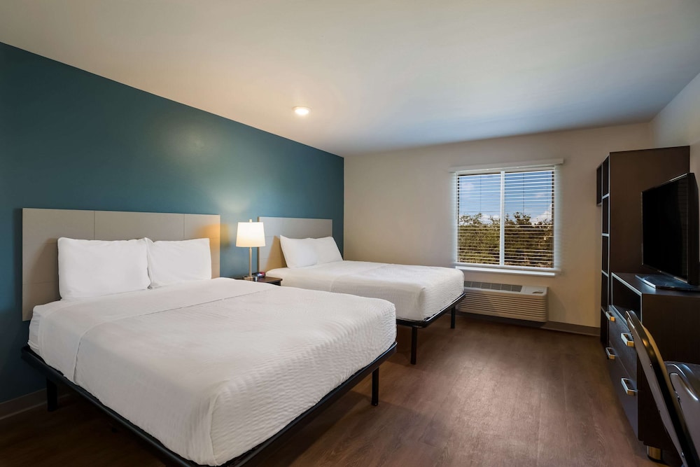 Standard Room, 2 Double Beds, Non Smoking photo 2