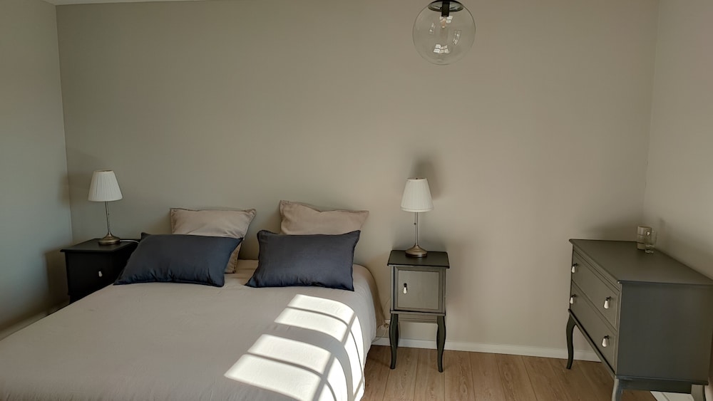 Standard Room, 1 Bedroom, Non Smoking, Pool View photo 1