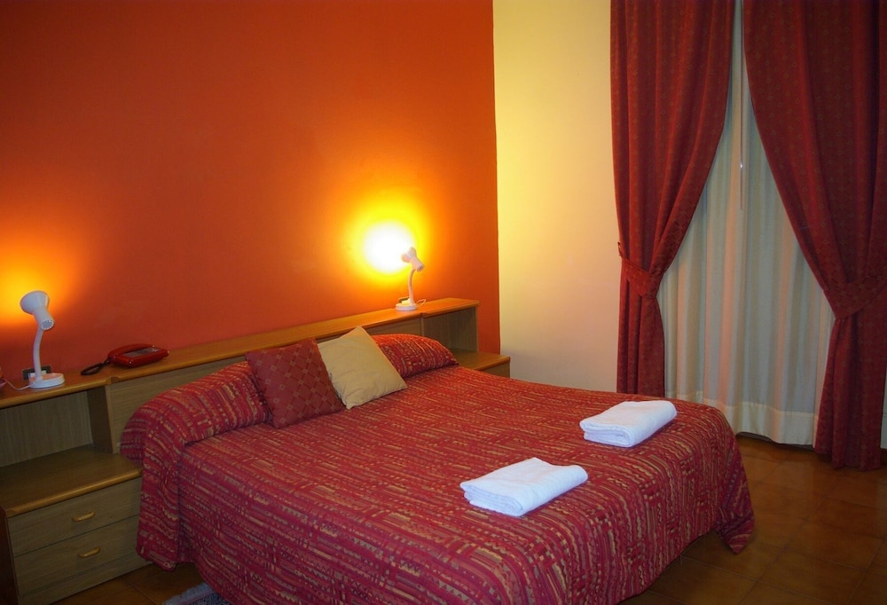 Double Or Twin Room photo 2