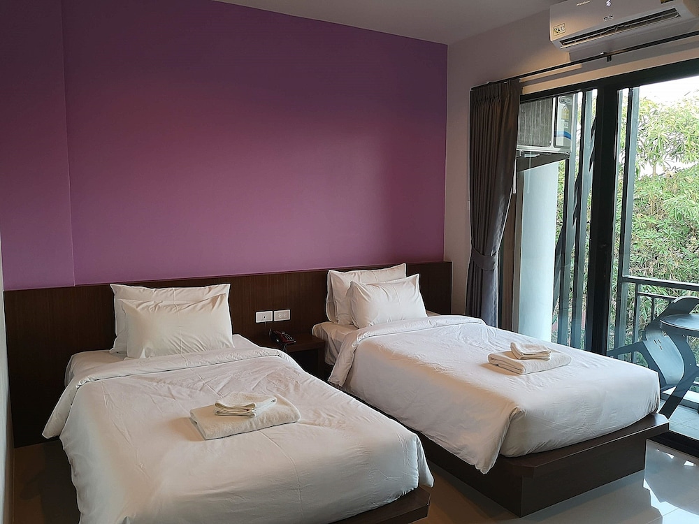 Standard Double Room, City View - Photo 15