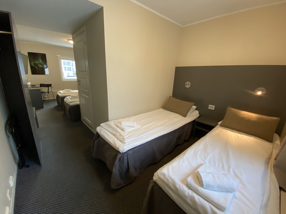 Family Quadruple Room - Photo 2