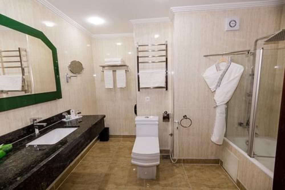 Executive Suite photo 3