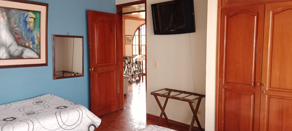 Traditional Triple Room, 1 Bedroom, Mountain View photo 2