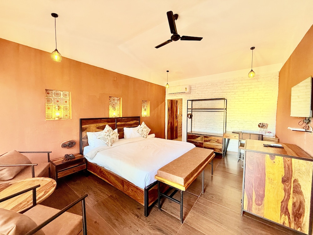 Elite Room