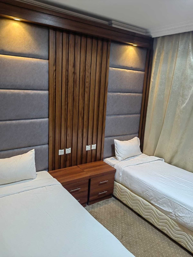 Standard Twin Room photo 1