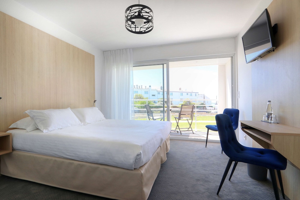 Comfort Room, 1 Queen Bed, Non Smoking, Balcony (Twin bed on request) - Photo 5