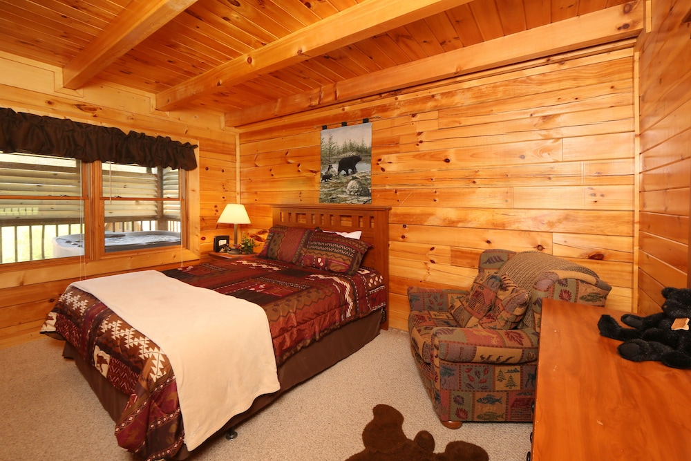 Cabin, Multiple Beds, Hot Tub