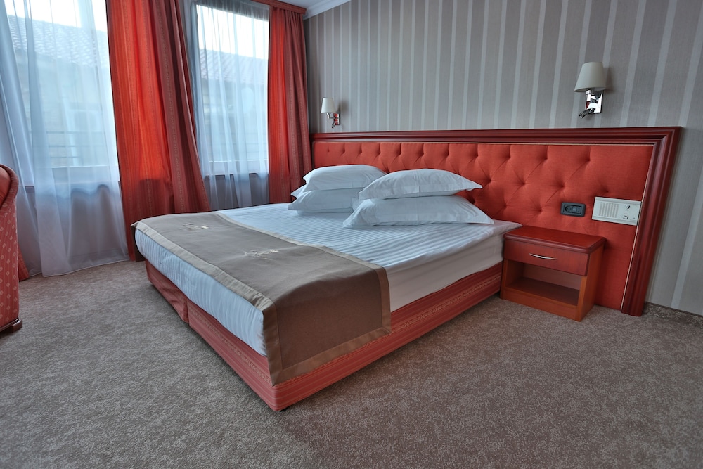 Deluxe Studio, Sea View (Free Room Safe) photo 2