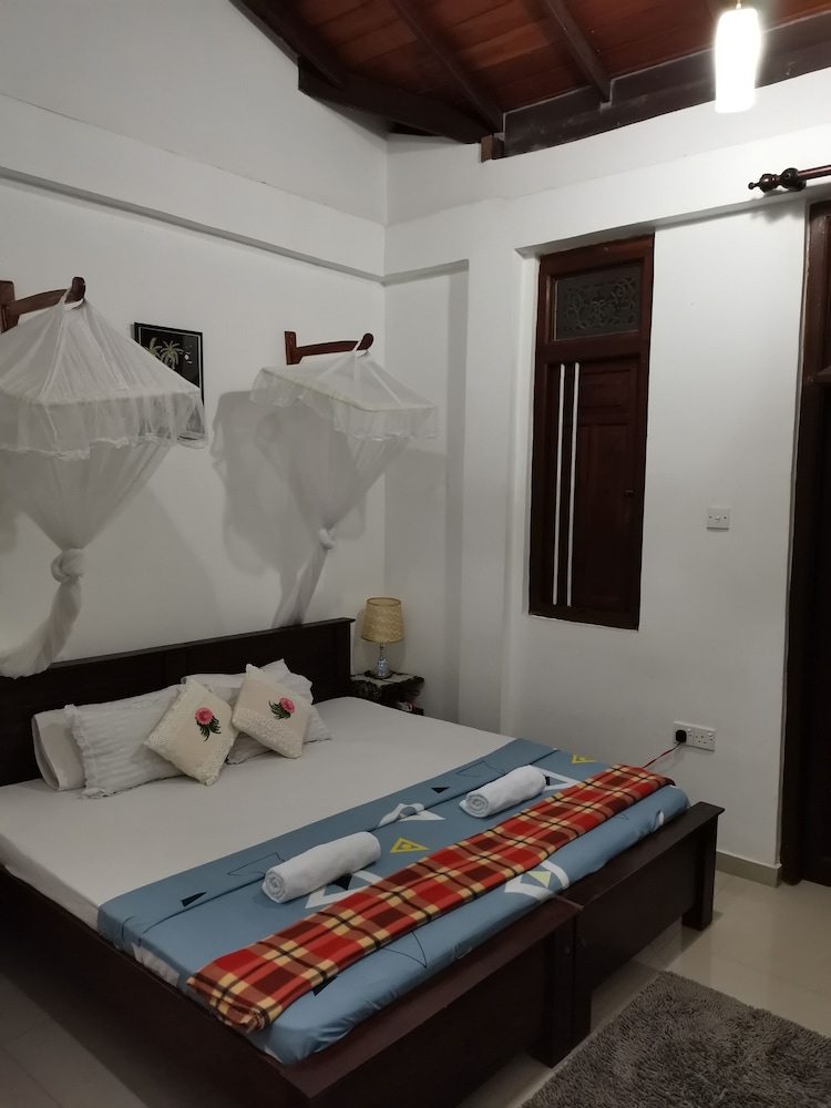 Classic Double Room, Ensuite, Courtyard Area photo 3