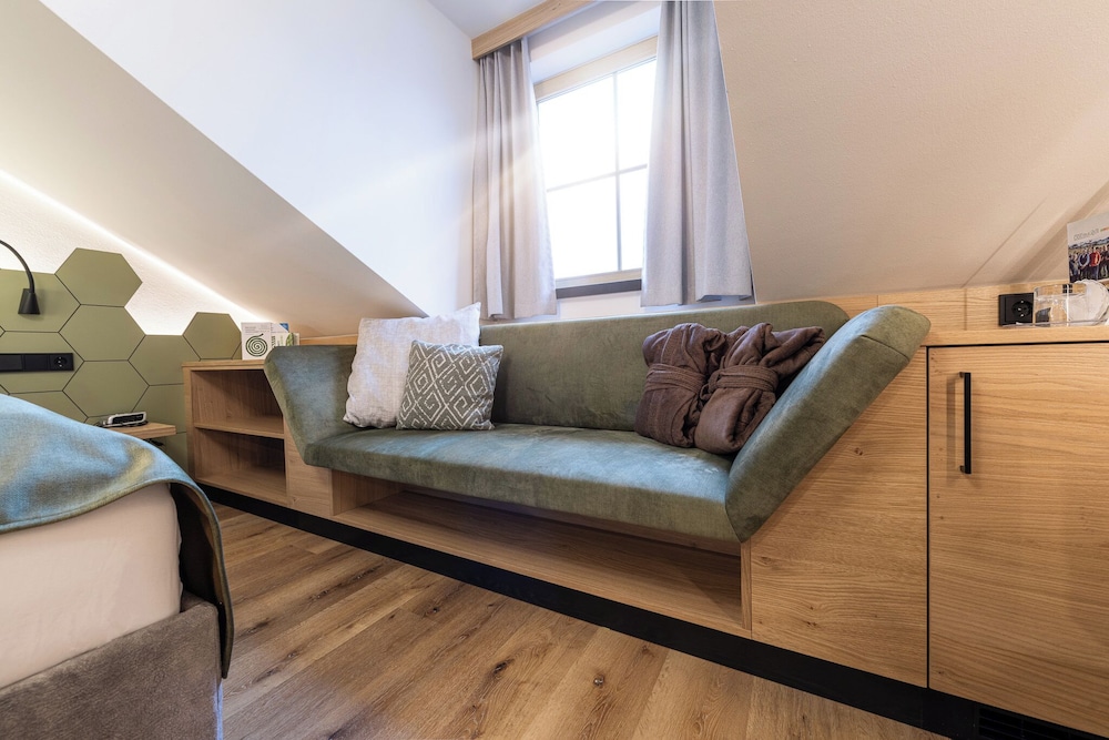 Basic Double Room photo 3