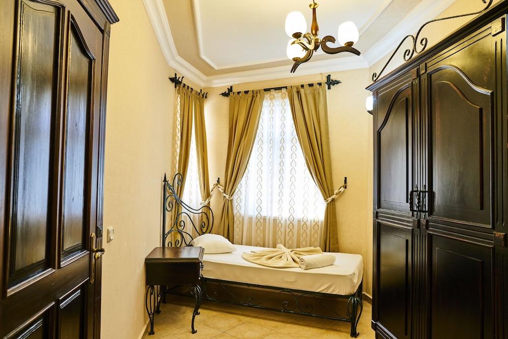 Family Room, 2 Bedrooms, Terrace photo 3