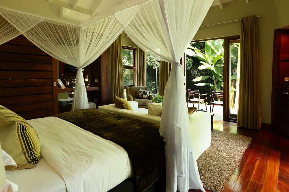 Luxury Room, 1 Queen Bed, Balcony photo 1
