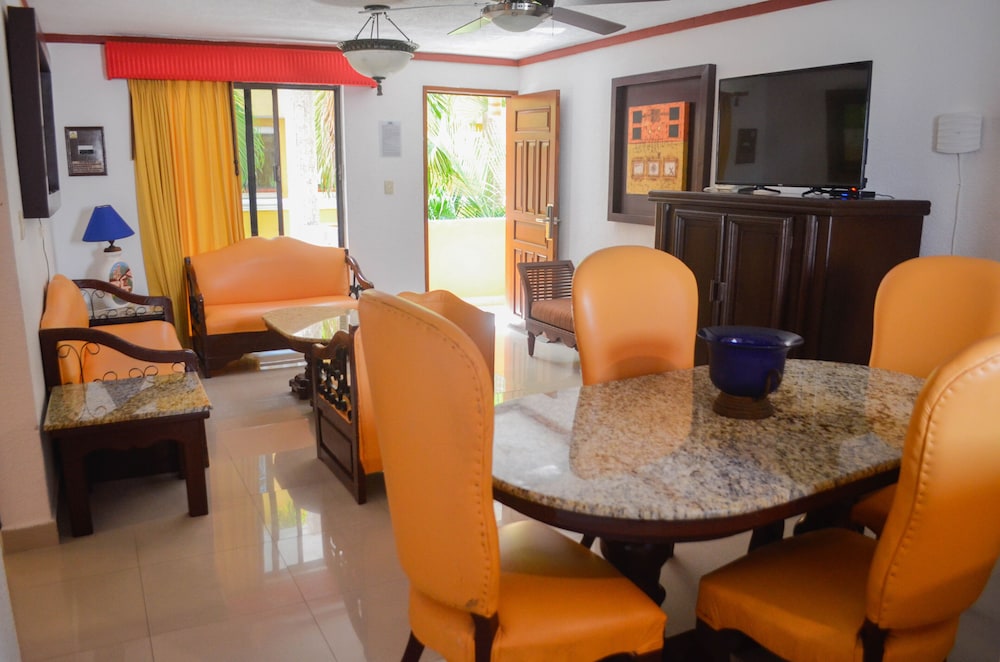 Suite - Photo 9
