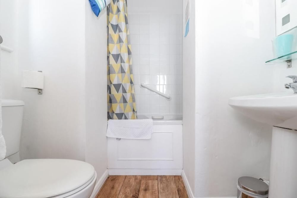 Double Room, 1 Double Bed (ground floor) photo 2