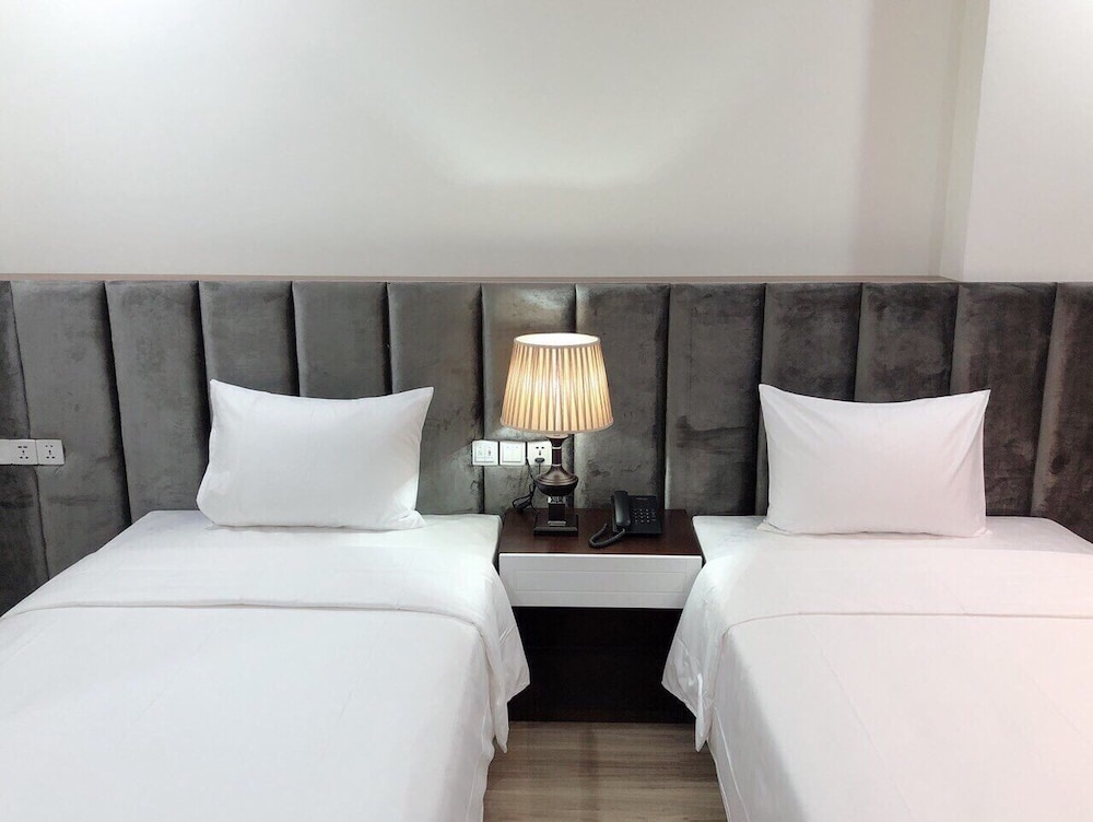 Deluxe Twin Room photo 3