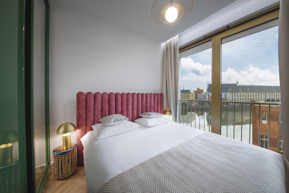 Suite with balcony and river view photo 1