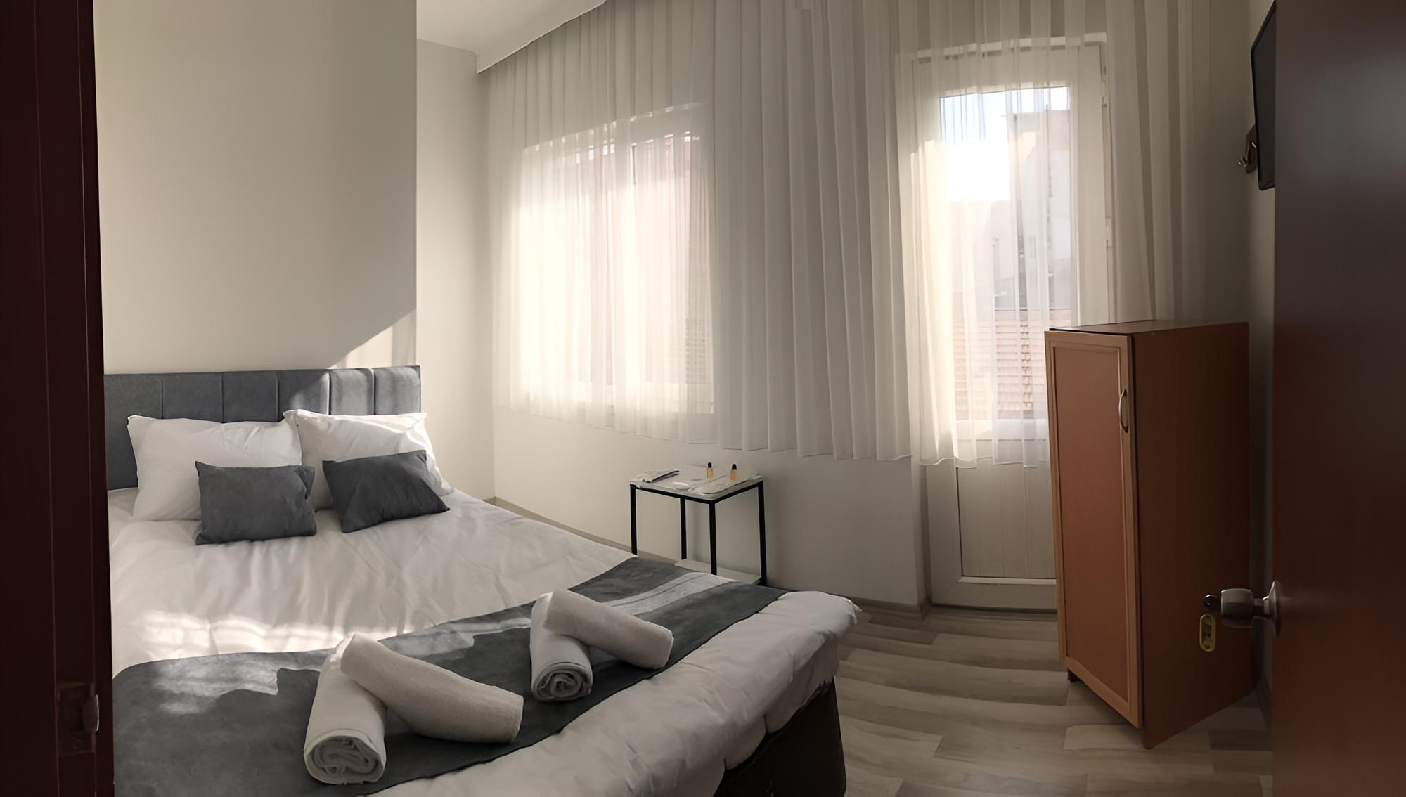 Standard Double Room photo 3