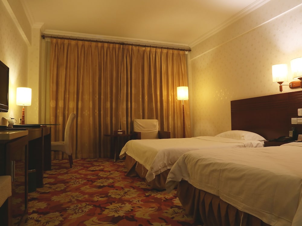 Superior Business Twin Room - Photo 3