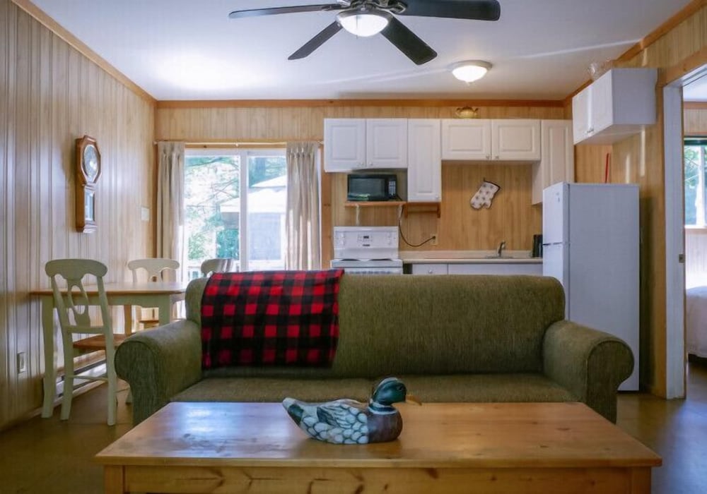 Deluxe Cabin photo 1