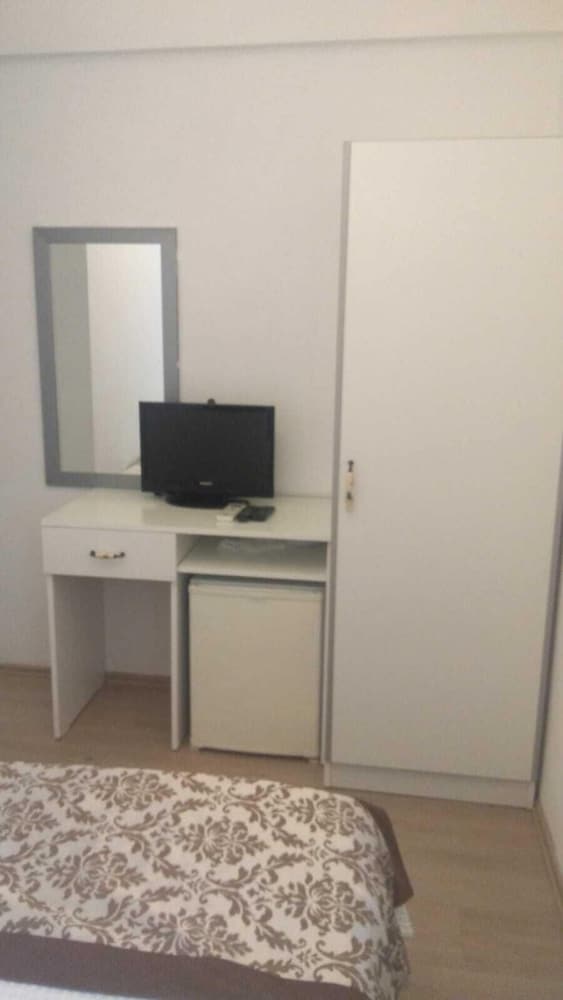 Economy Double Room, 1 Double Bed photo 3