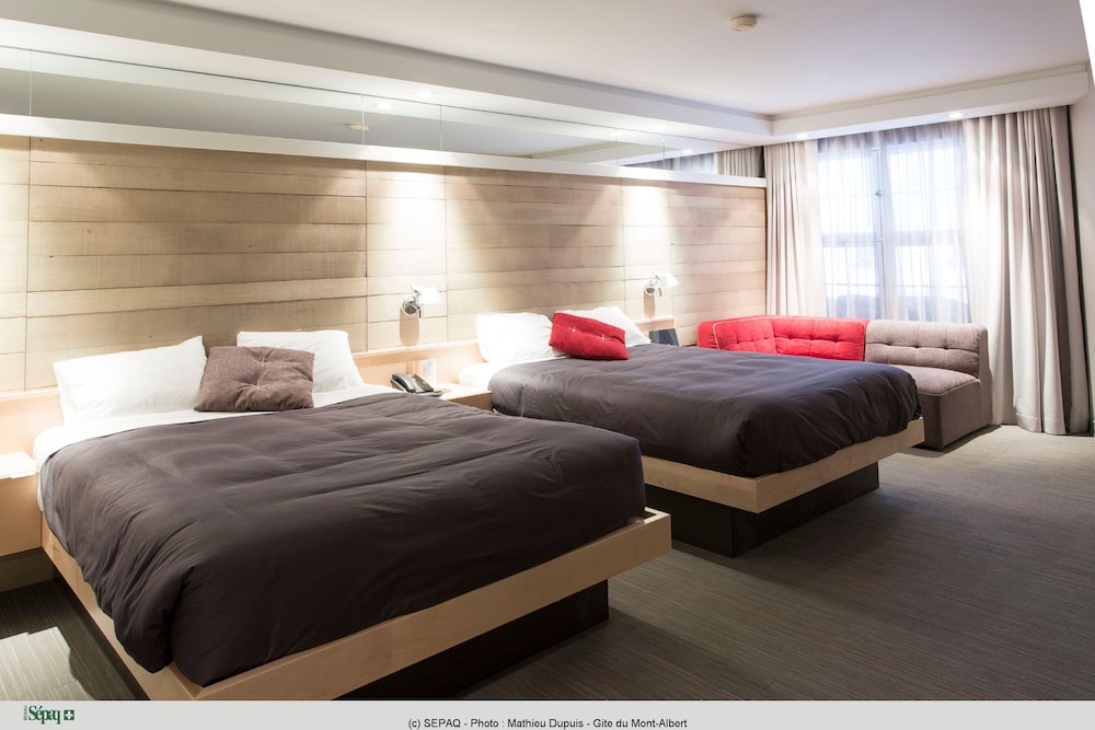 Superior Room, 2 Queen Beds photo 2